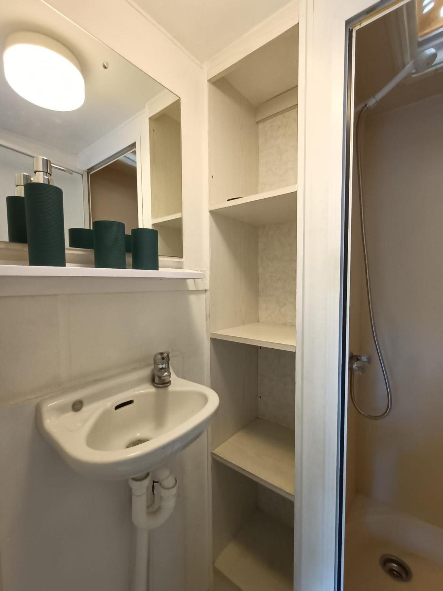 Hotel Tinyhaus Idyllisch Am Waldesrand Cottbus Esterno foto