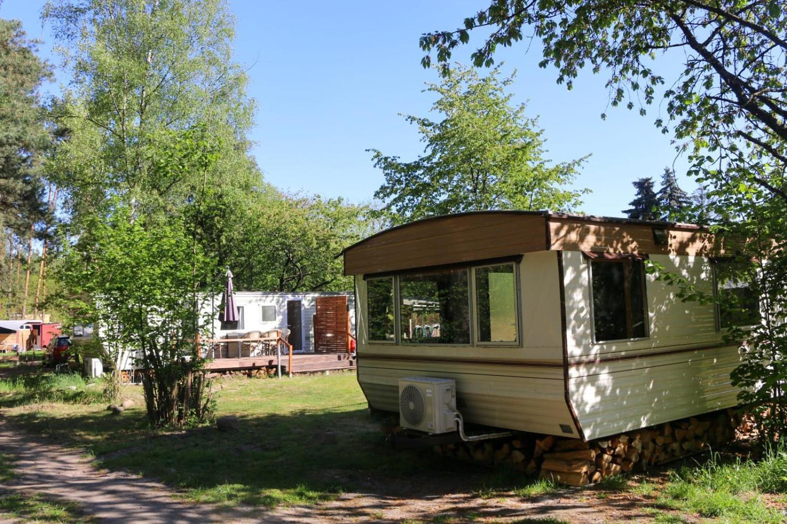 Hotel Tinyhaus Idyllisch Am Waldesrand Cottbus Esterno foto